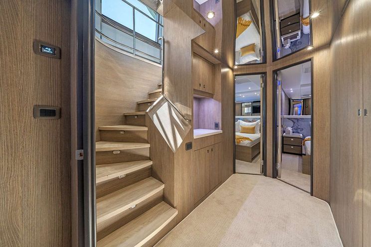 Charter Yacht JULIANNE - Crescent 110 - 4 Cabins - Nassau - Exumas - Bahamas