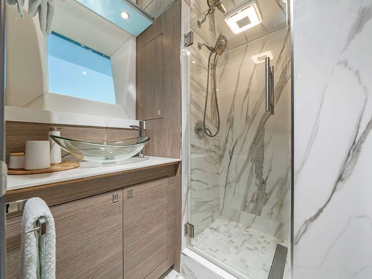 JULIANNE - Crescent 110,master cabin bathroom JULIANNE - Crescent 110,master cabin bathroom