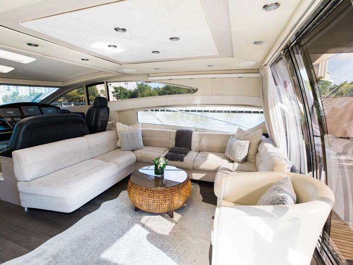 LION - Sunseeker 72,main saloon LION - Sunseeker 72,main saloon