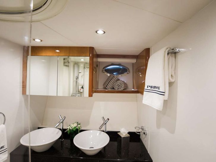 LION - Sunseeker 72,bathroom LION - Sunseeker 72,bathroom