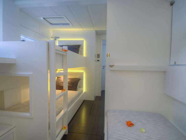 LEVANTE Sunreef 80 - bunk cabin LEVANTE Sunreef 80 - bunk cabin