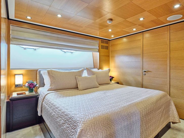 LOANA Baglietto 34m - VIP cabin 1 LOANA Baglietto 34m - VIP cabin 1