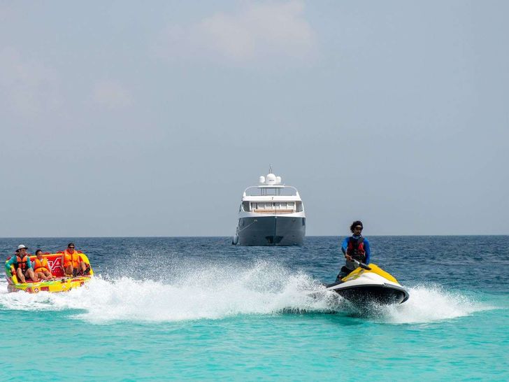 ARK NOBLE - 38m Custom Water Toys ARK NOBLE - 38m Custom Water Toys