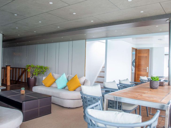 ARK NOBLE - 38m Custom Interior ARK NOBLE - 38m Custom Interior