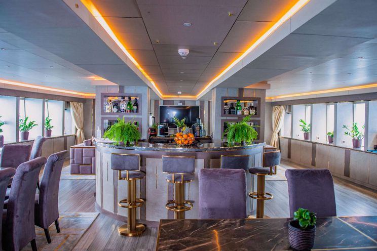 Charter Yacht ARK NOBLE - Custom Build 38m - 2015 - 10 Cabins - Malé - Maldives - Indian Ocean