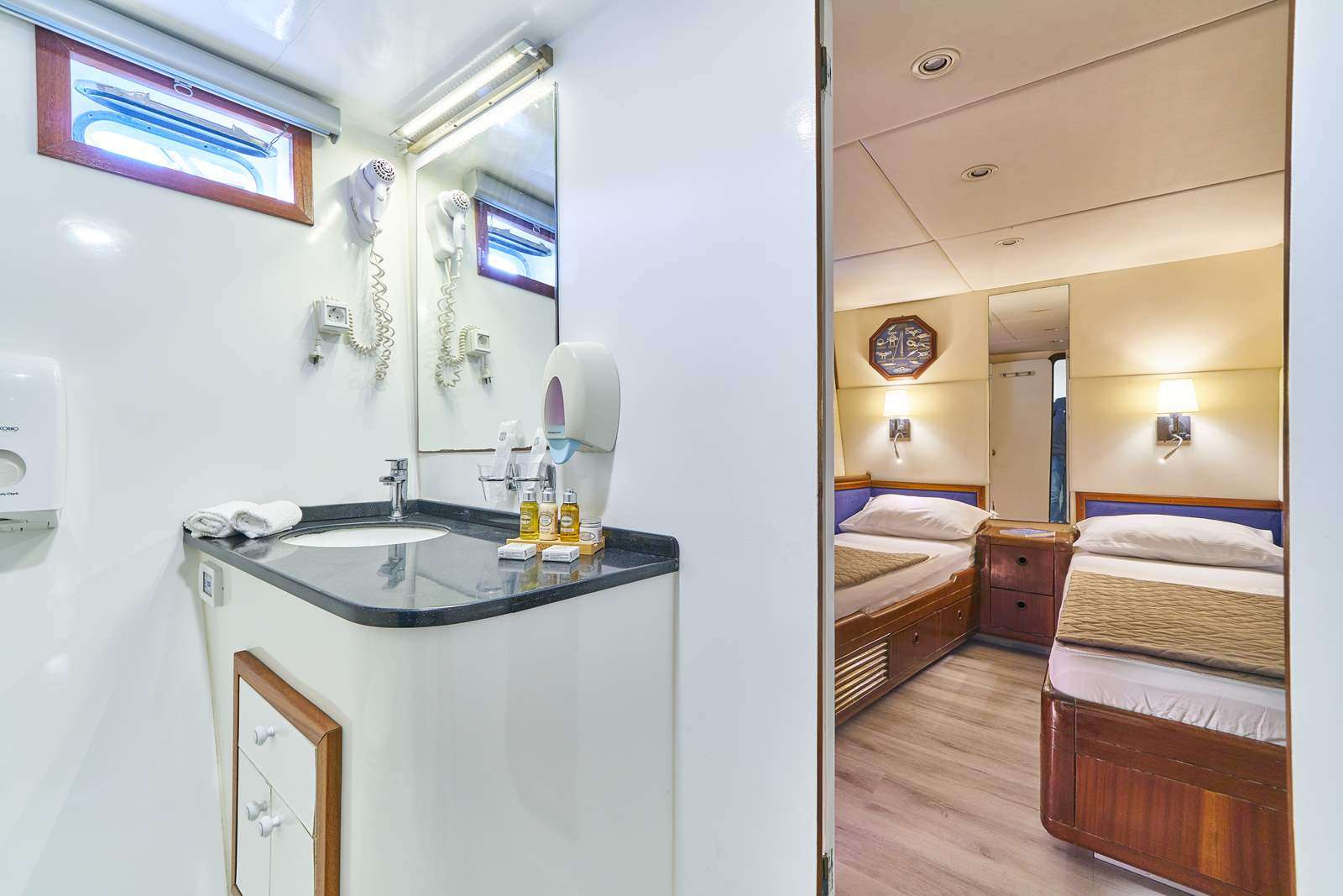 Charter Yacht FORTUNA - Aegean Build 108 - 7 Cabins - Split - Zadar - Croatia