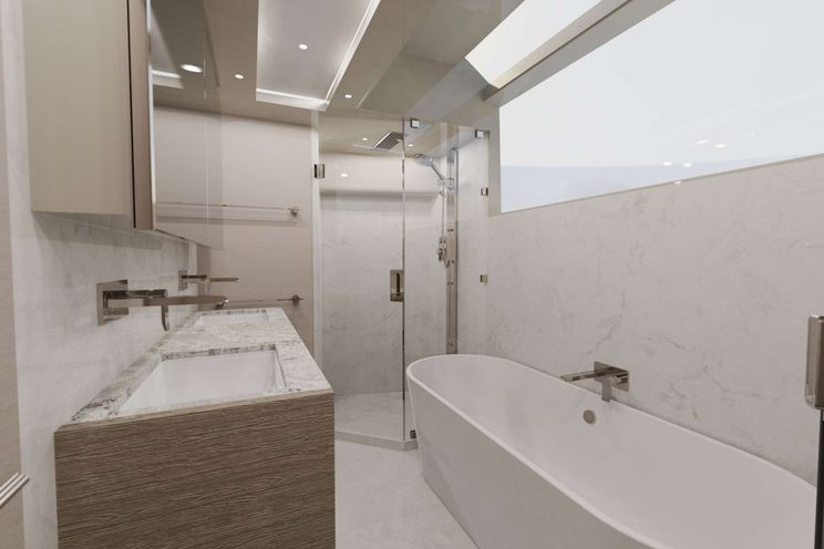 Charter Yacht O - Ocean Alexander 30R - 5 Cabins - Nassau - Exumas - Bahamas - Fort Lauderdale