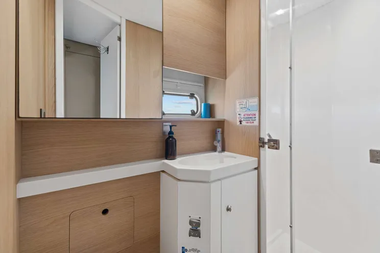 Charter Yacht GALAXSEA - Bali 5.4 - 4 Cabins - St Thomas - St John - USVI - BVI