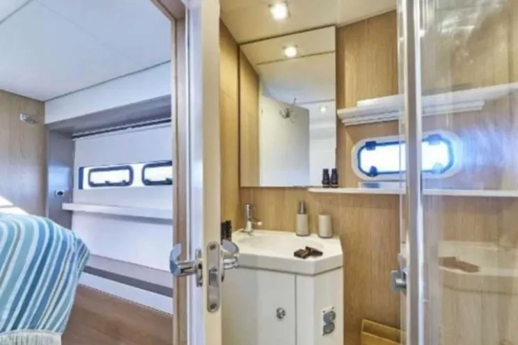 Charter Yacht GALAXSEA - Bali 5.4 - 4 Cabins - St Thomas - St John - USVI - BVI