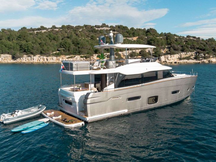 BOLLINGER Azimut Magellano 66 Crewed Motor Yacht Water Toys BOLLINGER Azimut Magellano 66 Crewed Motor Yacht Water Toys