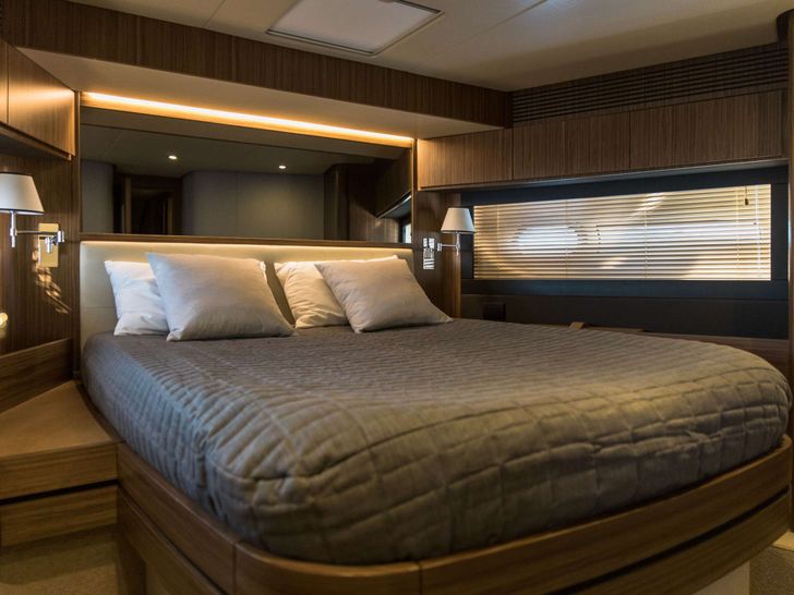 BOLLINGER Azimut Magellano 66 Crewed Motor Yacht VIP Cabin