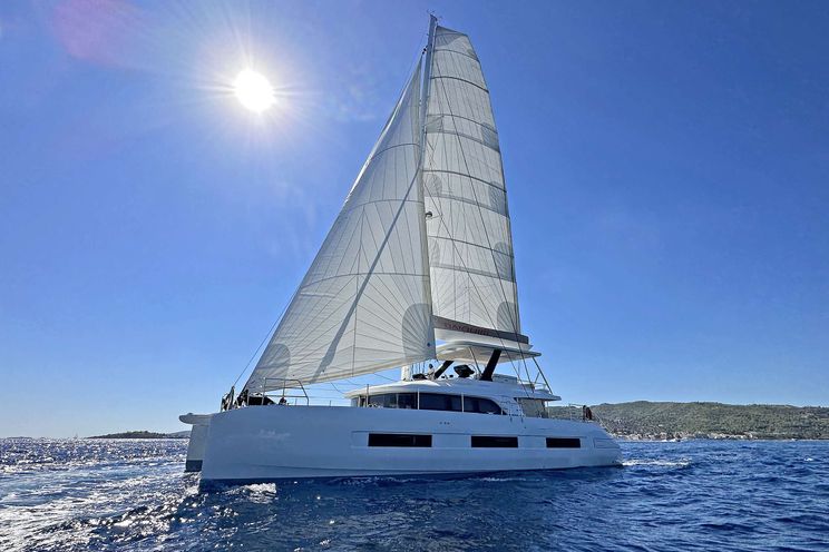 Charter Yacht DAIQUIRI - Lagoon 65 - 5 Cabins - Athens - Mykonos - Greek Islands