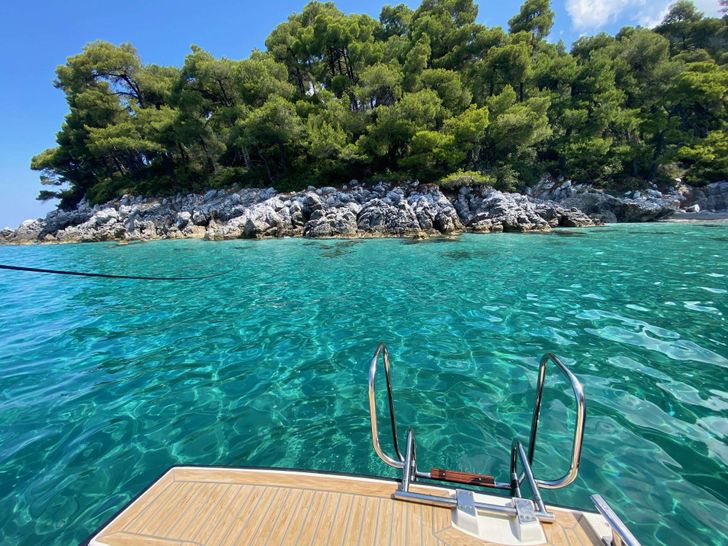 VIDA BOA II Fountaine Pajot Ipanema 58 - turquoise water of the Mediterranean VIDA BOA II Fountaine Pajot Ipanema 58 - turquoise water of the Mediterranean