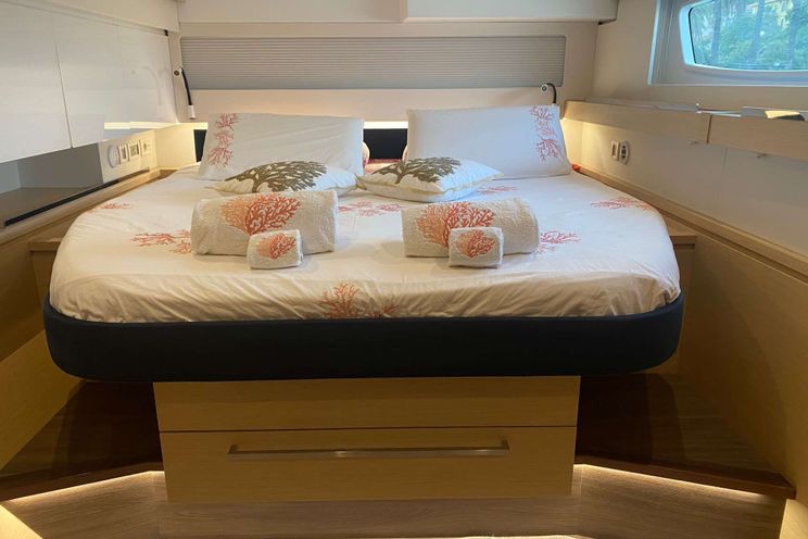 Charter Yacht VIDA BOA II - Fountaine Pajot Ipanema 58 - 4 Cabins - Naples - Capri - Positano - Amalfi Coast - Italy