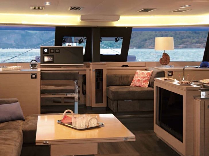 VIDA BOA II Fountaine Pajot Ipanema 58 - saloon VIDA BOA II Fountaine Pajot Ipanema 58 - saloon