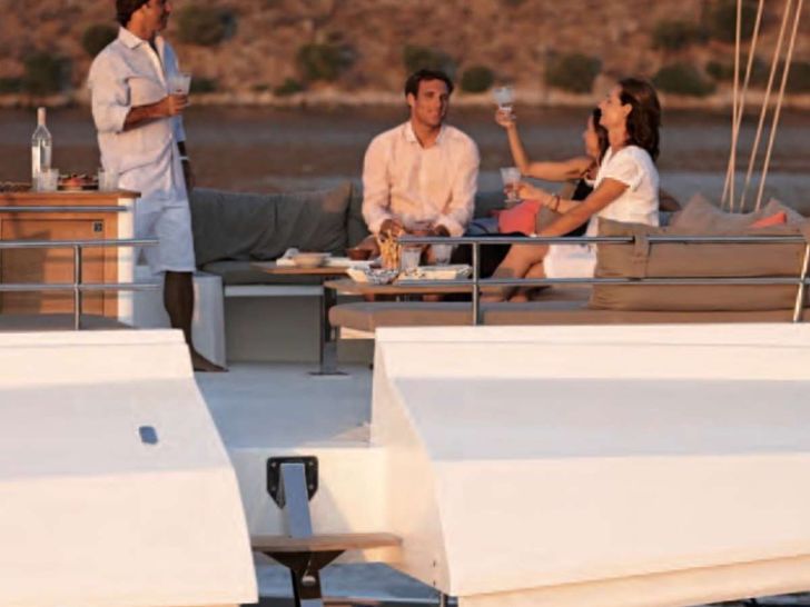 VIDA BOA II Fountaine Pajot Ipanema 58 - flybridge VIDA BOA II Fountaine Pajot Ipanema 58 - flybridge