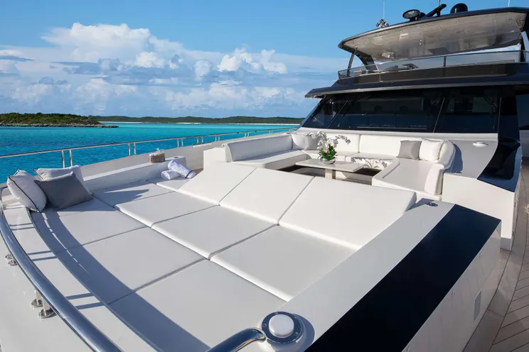 Charter Yacht ENTREPRENEUR - Ocean Alexander 35R - 5 Cabins - Nassau - Exumas - Bahamas