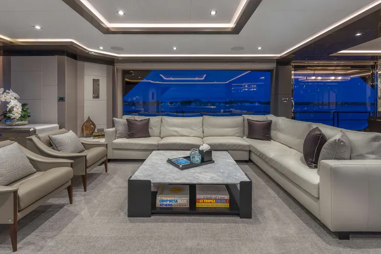 Charter Yacht ENTREPRENEUR - Ocean Alexander 35R - 5 Cabins - Nassau - Exumas - Bahamas