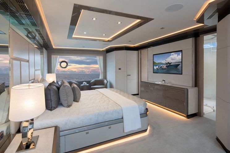 Charter Yacht ENTREPRENEUR - Ocean Alexander 35R - 5 Cabins - Nassau - Exumas - Bahamas