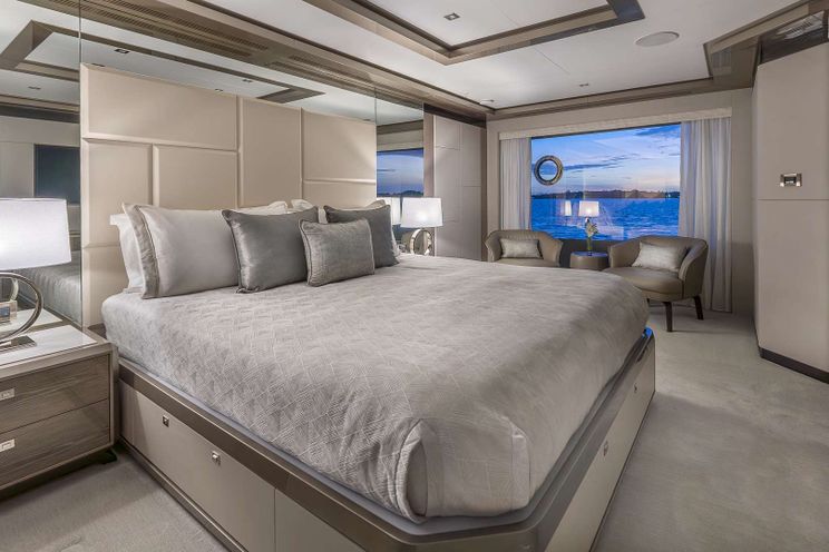 Charter Yacht ENTREPRENEUR - Ocean Alexander 35R - 5 Cabins - Nassau - Exumas - Bahamas