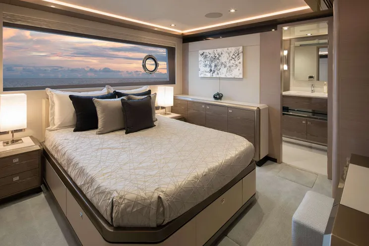 Charter Yacht ENTREPRENEUR - Ocean Alexander 35R - 5 Cabins - Nassau - Exumas - Bahamas