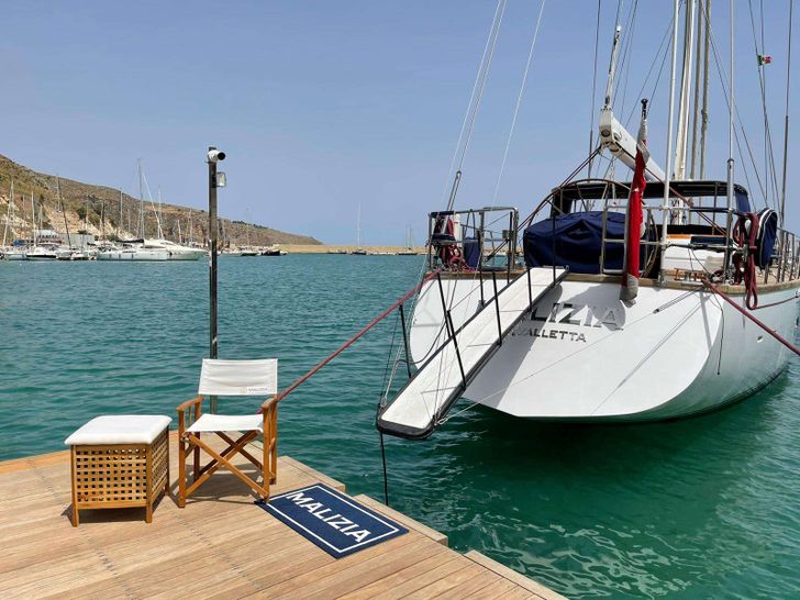 MALIZIA - Perini Navi 25 m,stern