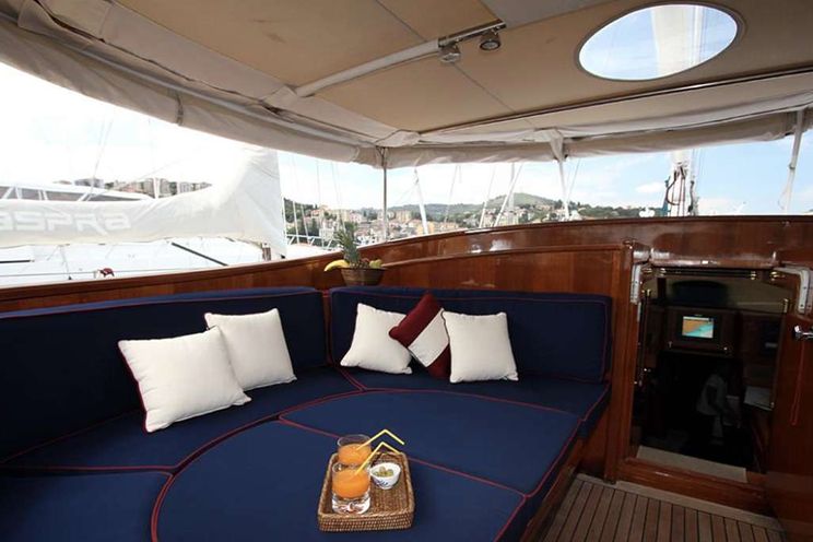 Charter Yacht MALIZIA - Perini Navi 25m - 3 Cabins - Sicily - Lipari - Palermo - Italy