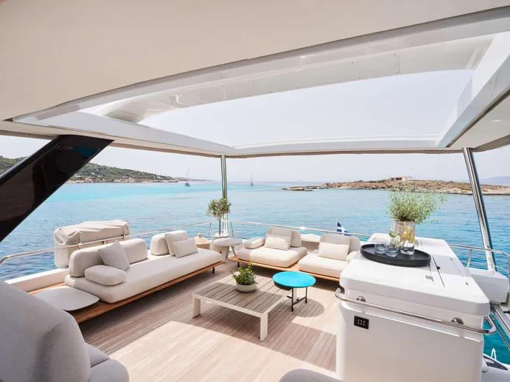 VALIUM 67 Lagoon Sixty 7 - flybridge VALIUM 67 Lagoon Sixty 7 - flybridge