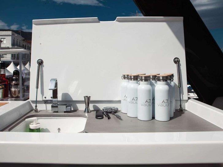 VALIUM 67 Lagoon Sixty 7 - aft deck kitchenette VALIUM 67 Lagoon Sixty 7 - aft deck kitchenette
