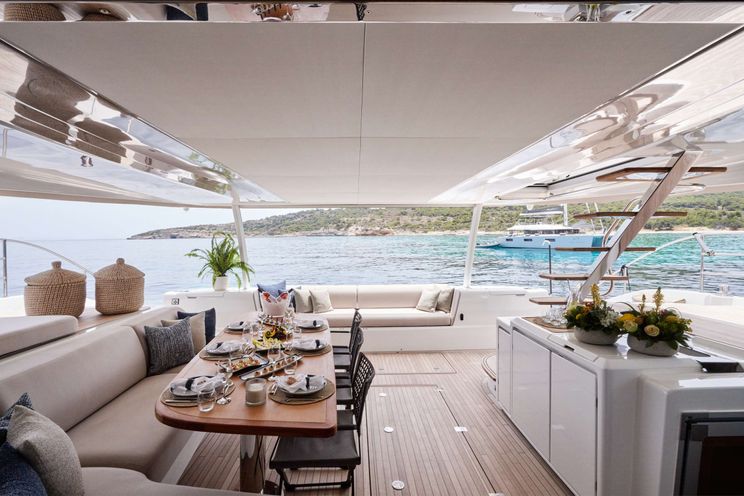 Charter Yacht VALIUM 67 - Lagoon Sixty 7 - 5 Cabins - Athens - Mykonos - Paros - Hydra - Naxos - Greece