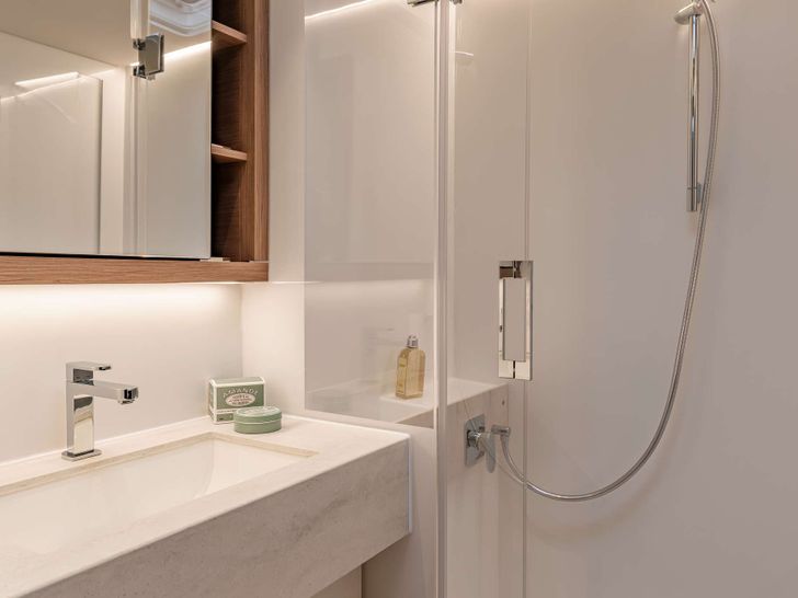 VALIUM 67 - Bathroom VALIUM 67 - Bathroom
