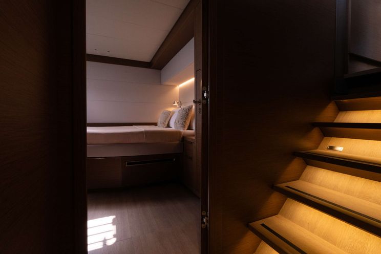 Charter Yacht VALIUM 67 - Lagoon Sixty 7 - 5 Cabins - Athens - Mykonos - Paros - Hydra - Naxos - Greece