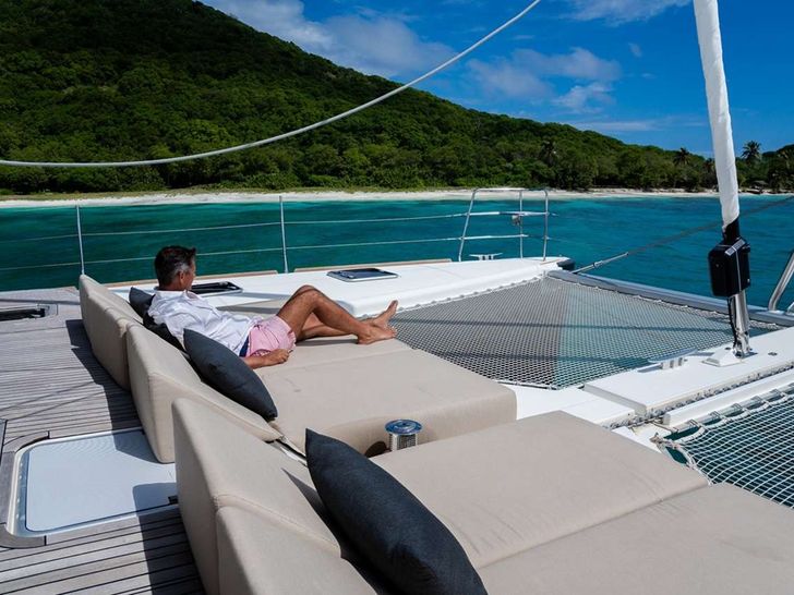 ASTROLABE Lagoon 620 - foredeck ASTROLABE Lagoon 620 - foredeck
