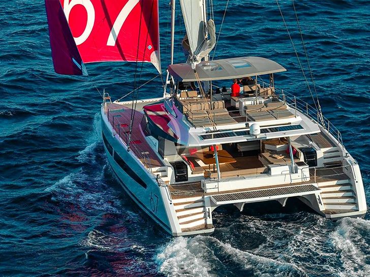 OCEANUS - cruising,stern view OCEANUS - cruising,stern view