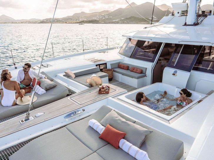 OCEANUS - bow deck sitting lounge,sun pad,trampolines,and jacuzzi OCEANUS - bow deck sitting lounge,sun pad,trampolines,and jacuzzi