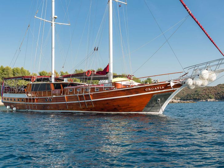 CROATIA Custom Gulet 32m - anchored CROATIA Custom Gulet 32m - anchored