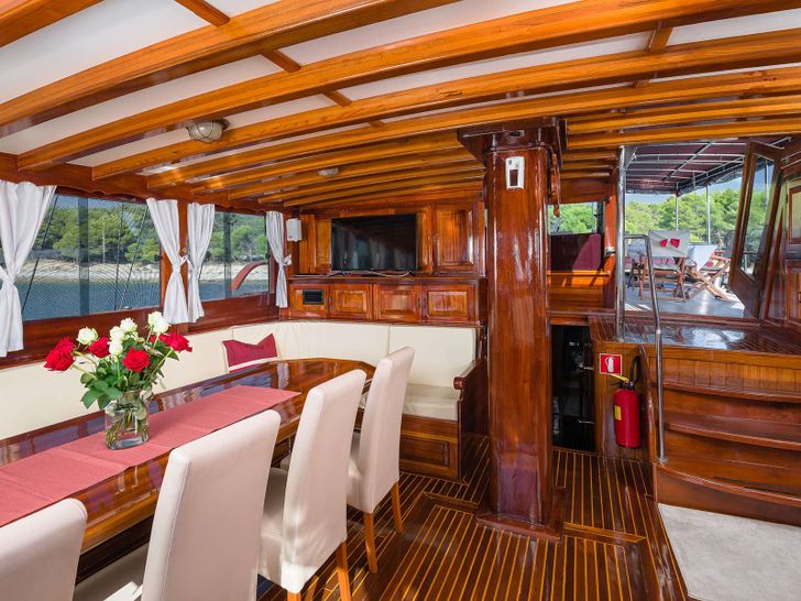 GULET CROATIA 49m Custom Gulet Dining 2