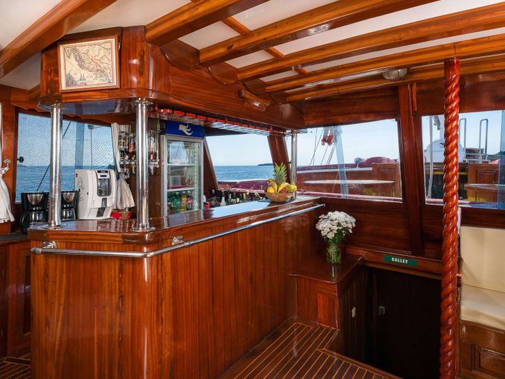 CROATIA Custom Gulet 32m - indoor bar CROATIA Custom Gulet 32m - indoor bar