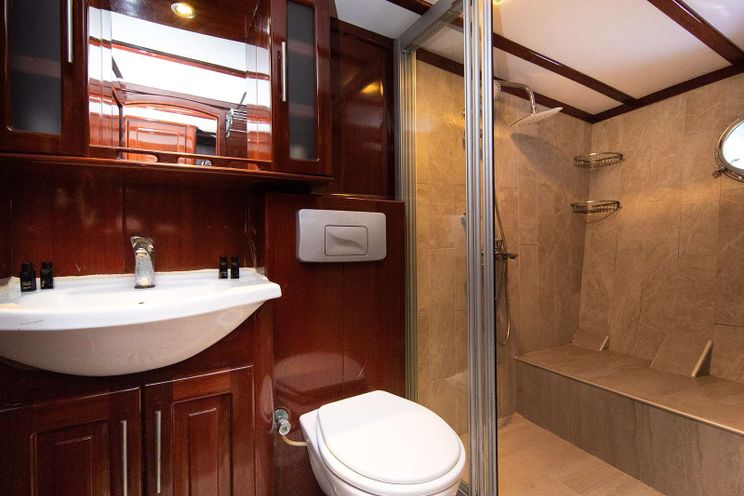 Charter Yacht Gulet Vivere - Custom 26m - 6 Cabins - Dubrovnik - Split