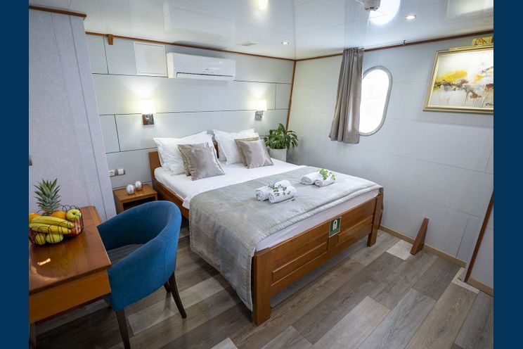Charter Yacht KARIZMA - Custom 48m - 18 Cabins - Split - Dubrovnik