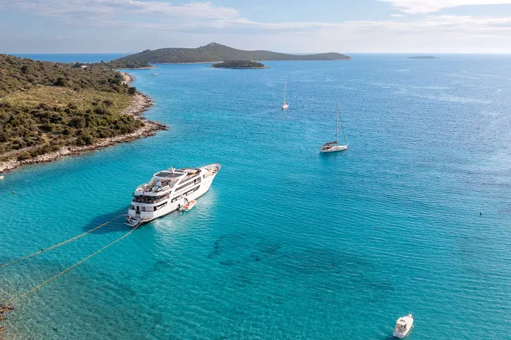 Charter Yacht KARIZMA - Custom 48m - 17 Cabins - Split - Dubrovnik - Hvar - Croatia