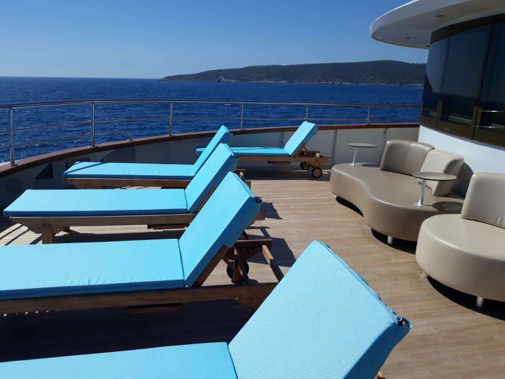 RIVA 48m Custom Motor Yacht Sofas RIVA 48m Custom Motor Yacht Sofas