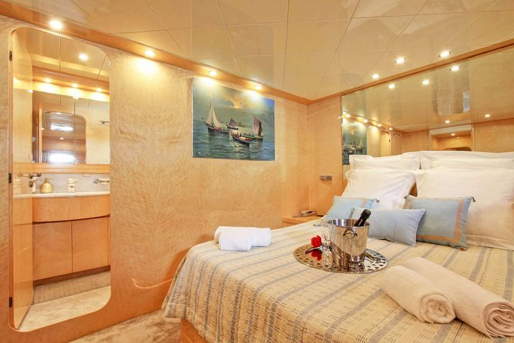 Charter Yacht PRIME - Posilippo Rizzardi Technema 91 Prime - Rome - Sicily - Naples - Sardinia - Corsica - Riviera