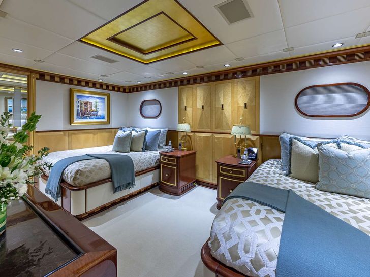 STARSHIP 185' - Delta Marine 185,twin cabin with queen beds STARSHIP 185' - Delta Marine 185,twin cabin with queen beds