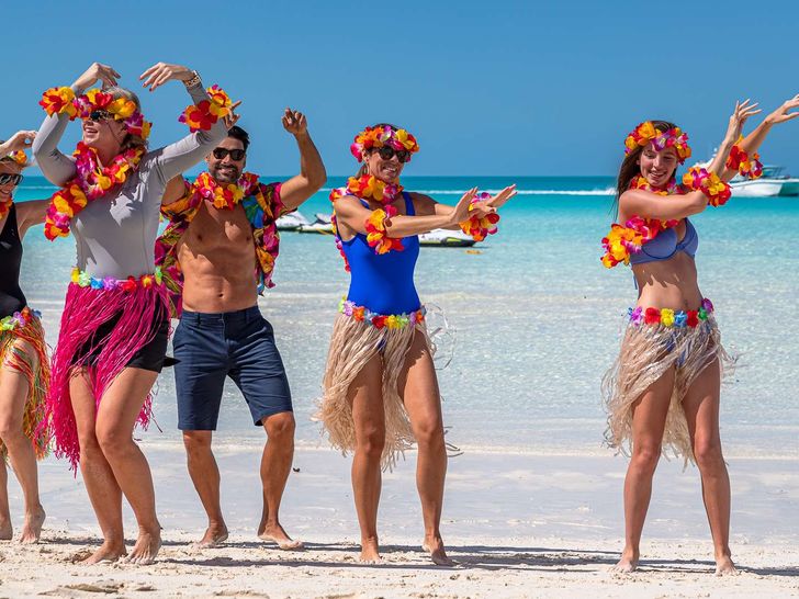 STARSHIP 185' - Delta Marine 185,beach dancing STARSHIP 185' - Delta Marine 185,beach dancing