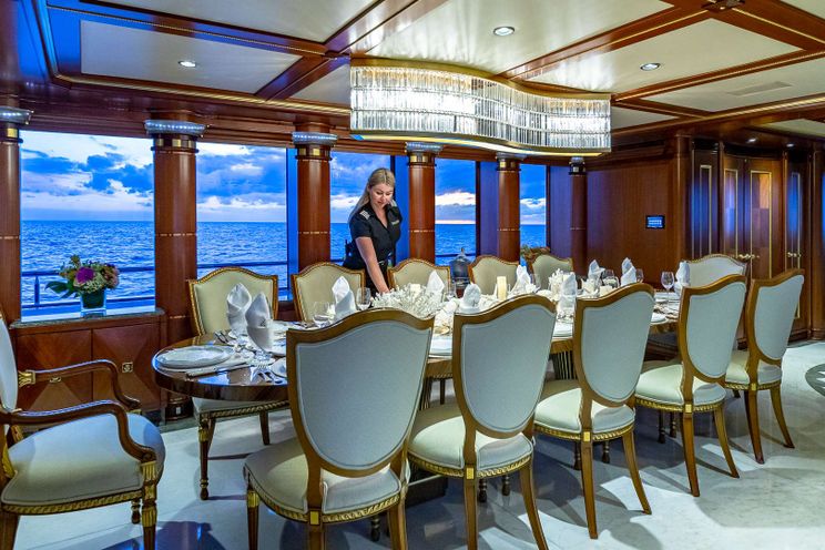 Charter Yacht STARSHIP 185` - Delta Marine 185 - 6 Cabins - Nassau - Bahamas - Florida East Coast - USA