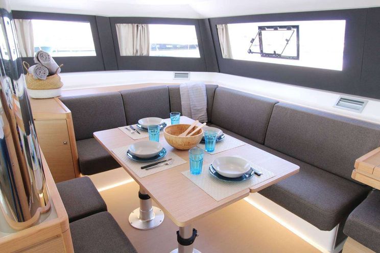 Charter Yacht AMELIE - Dufour 48 - 5 Cabins - Tuscany - French Riviera - Corsica - Sardinia - West Mediterranean