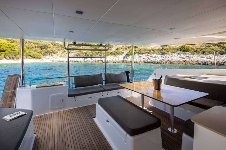 Charter Yacht AMELIE - Dufour 48 - 5 Cabins - Tuscany - French Riviera - Corsica - Sardinia - West Mediterranean