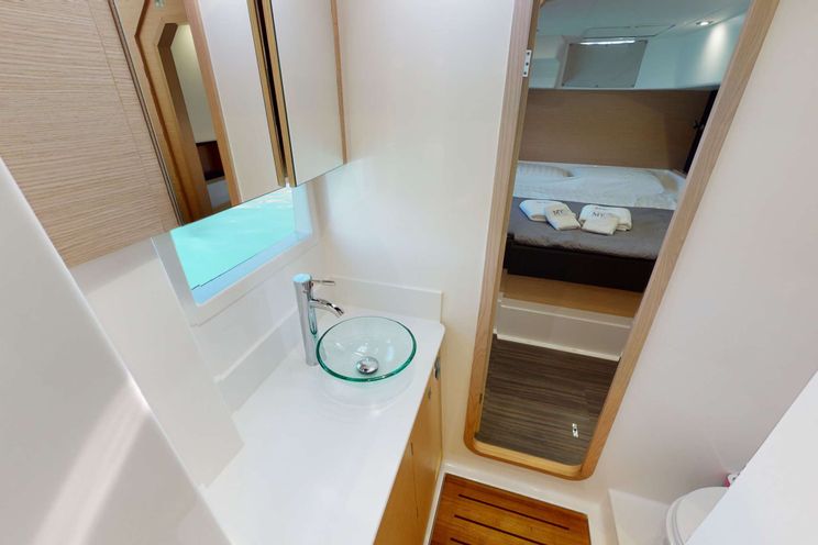 Charter Yacht AMELIE - Dufour 48 - 5 Cabins - Tuscany - French Riviera - Corsica - Sardinia - West Mediterranean