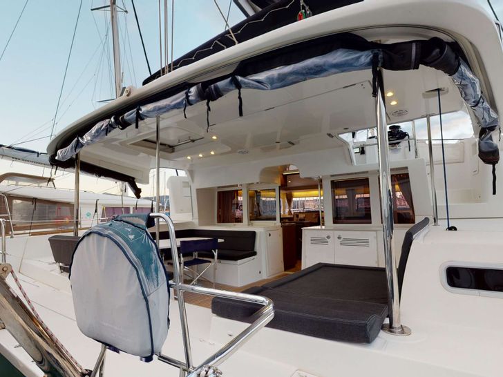 PASHÀ - Lagoon 450,aft deck and alfresco dining area PASHÀ - Lagoon 450,aft deck and alfresco dining area